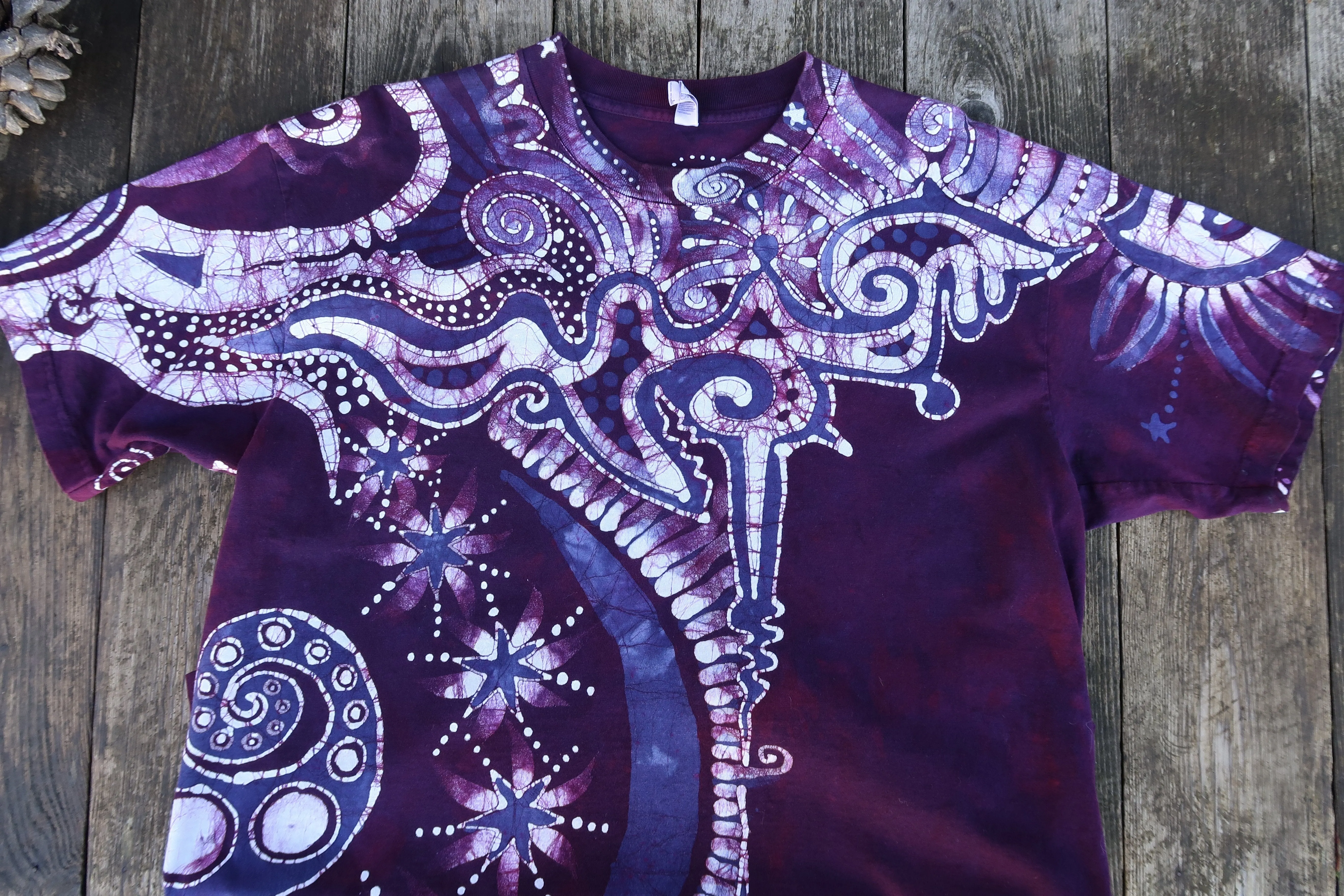 Daydream at Main Stage 90's Throwback Cotton Batik T-shirt - Size Large
