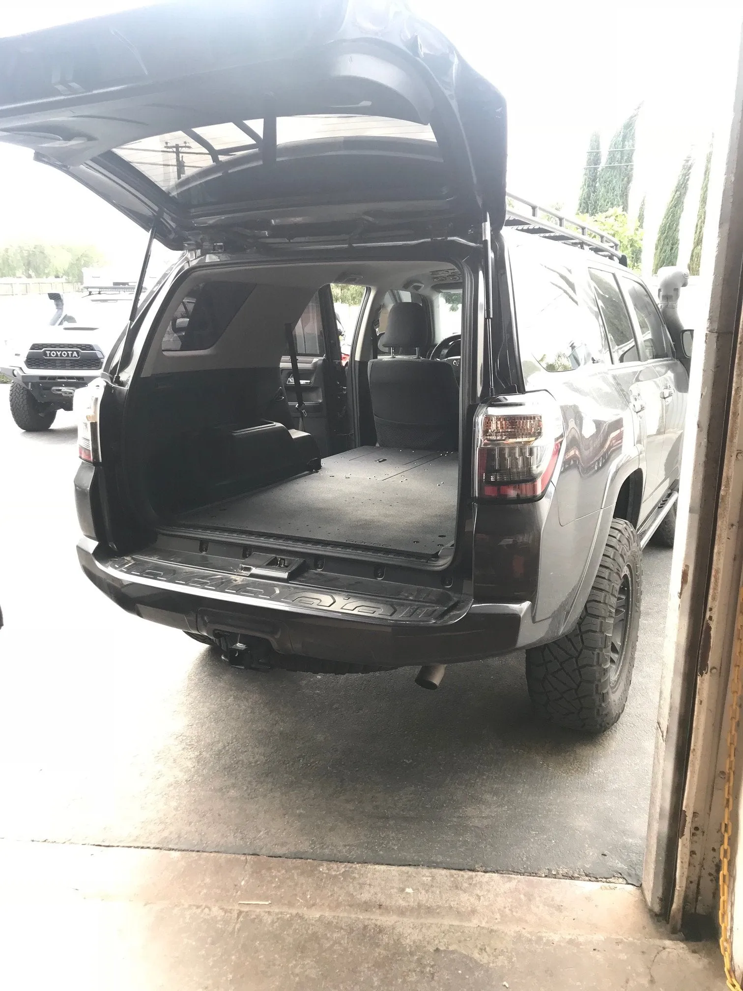 GOOSE GEAR 4RUNNER 5TH GEN SECOND ROW SEAT DELETE PLATE SYSTEM 2010-CURRENT MODEL YEARS