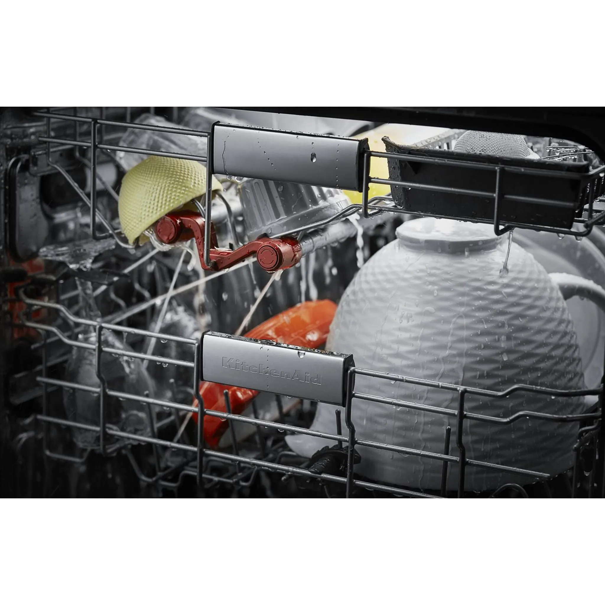 KitchenAid  44 dBA Dishwasher in PrintShield Finish with FreeFlex Third Rack (KDFM404KPS)
